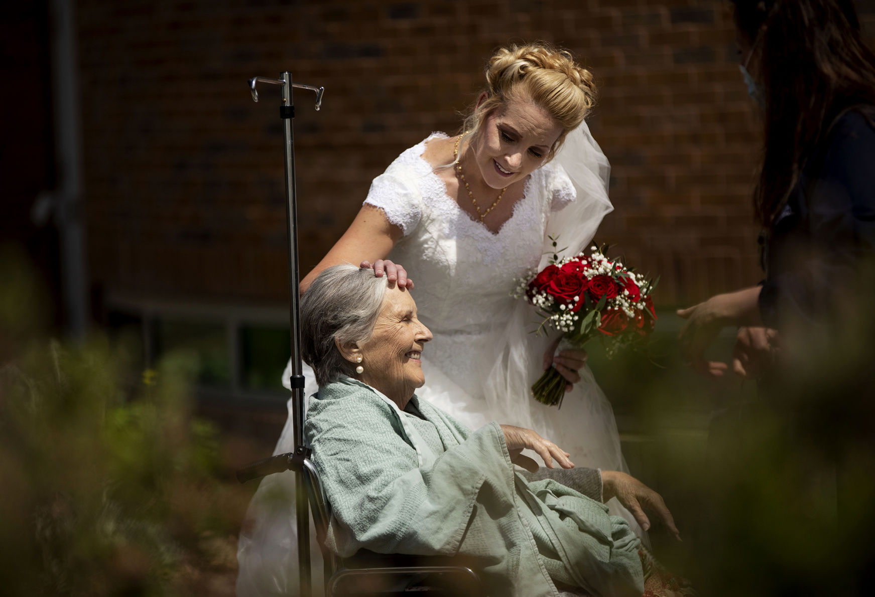 052420-news-hospital-wedding 01.jpg